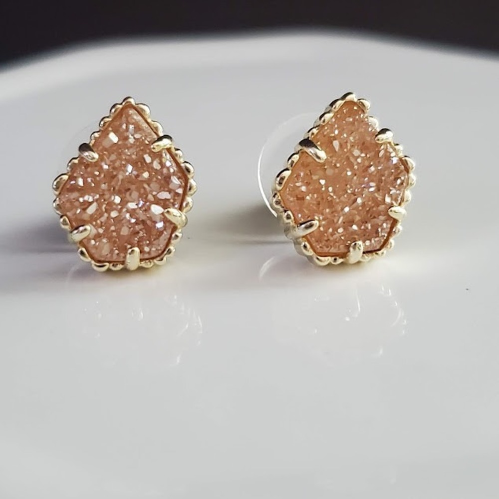 Kendra Scott Tessa Gold Stud Earrings Gold Drusy Teardrop Studs Signed - Picture 1 of 6